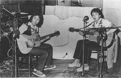Paul and Denny Laine recording Venus And Mars