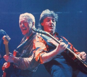Paul and Hamish on stage (World Tour 89')